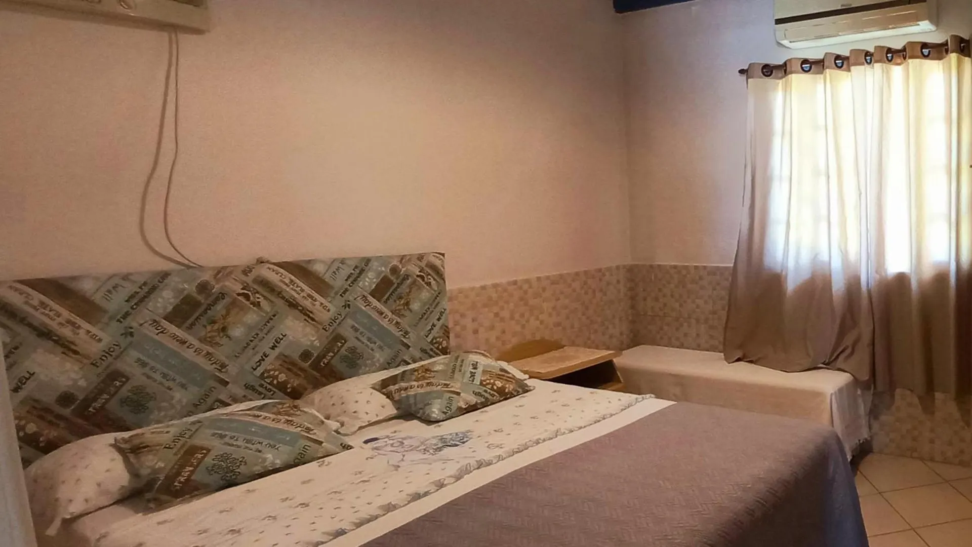 Casa A 50M Praia Da Pinheira Configuravel De 1 Ate 8 Pessoas Brasile